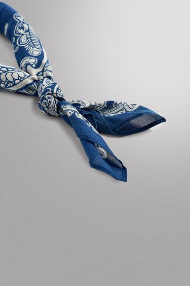 BANDANA À IMPRIMÉ PAISLEY - Bleu / Indigo de Zara - Image 2
