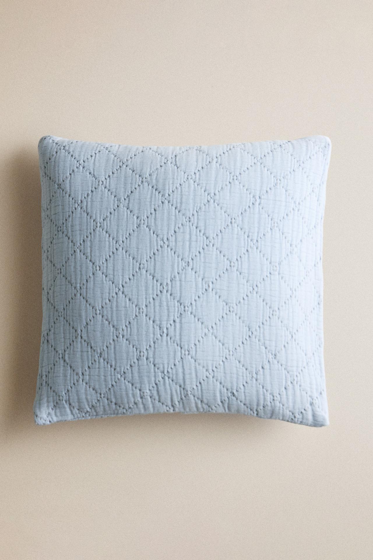 CHILDREN’S DIAMOND CUSHION COVER — Blue