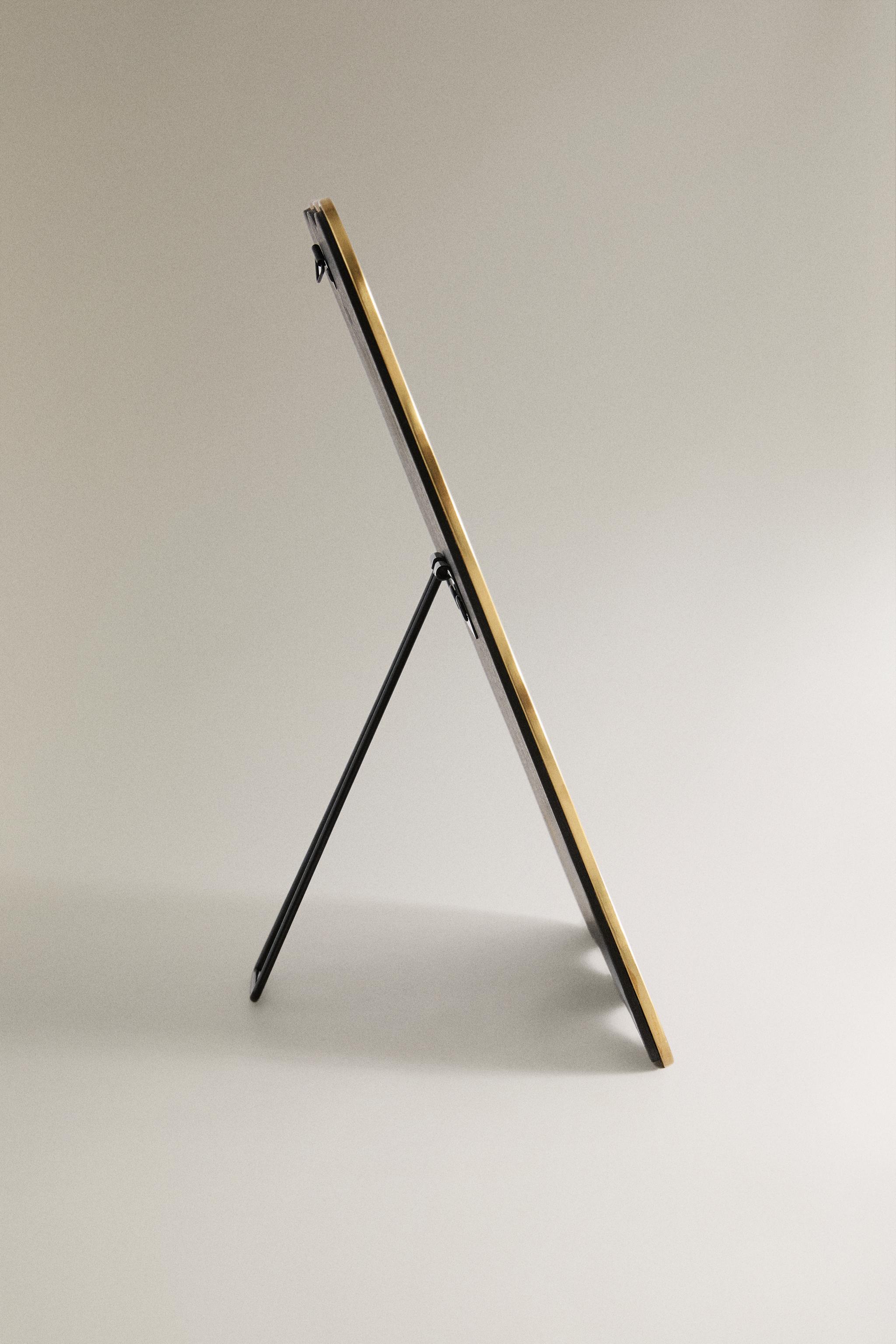 SMALL WAVY MIRROR