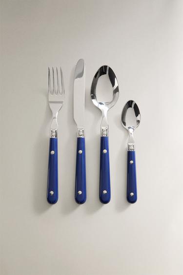 4-PIECE CUTLERY SET WITH BLUE HANDLE - أزرق الخاص بـ Zara