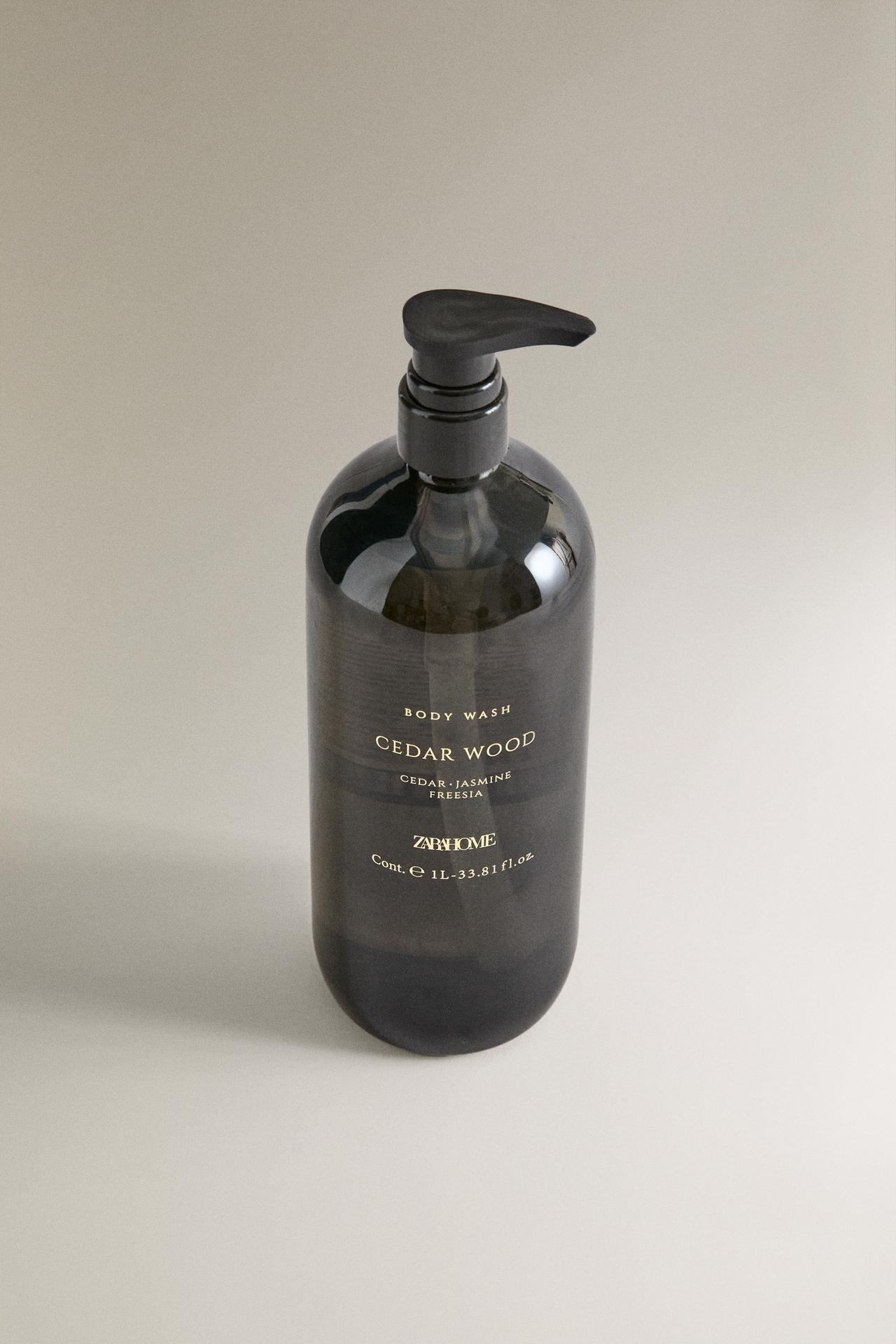 (1L) CEDAR WOOD LIQUID BODY SOAP — Sky blue