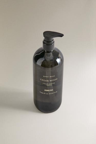 (1L) CEDAR WOOD LIQUID BODY SOAP — Sky blue 2
