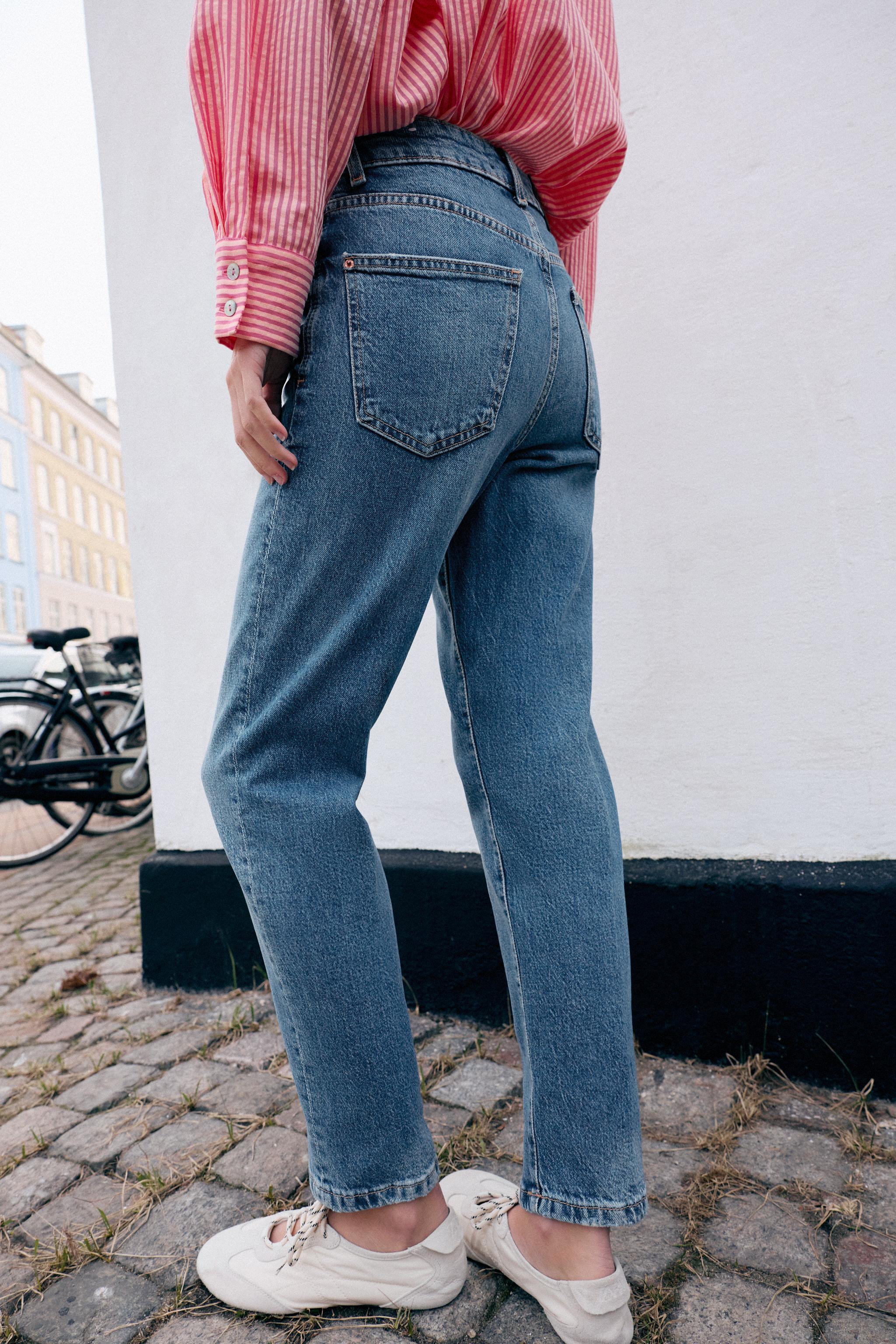 Z1975 HIGH-WAIST MOM FIT JEANS WITH PRESSED CREASE