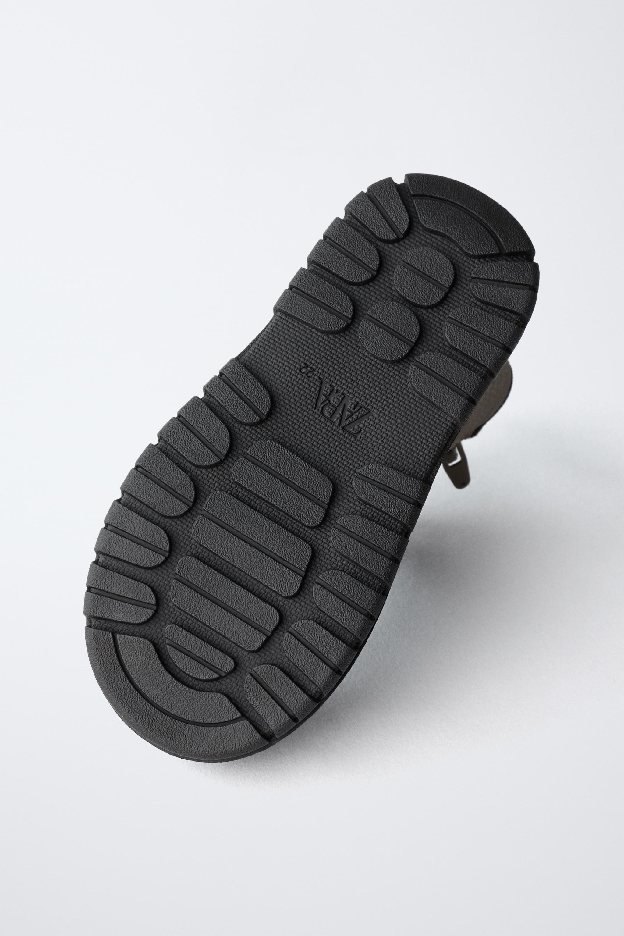 ELASTIC BOOTS