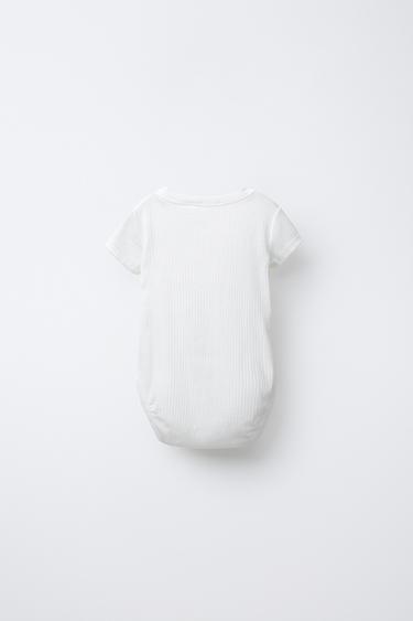 LOT DE TROIS BODYS MANCHES COURTES COL KIMONO BASIQUES - Blanc cassé de Zara - Image 2