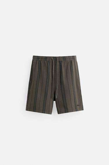 SHORT À TEXTURE BRODÉ - Gris de Zara
