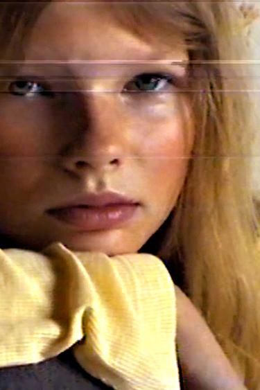 RAGLAN SLEEVE T-SHIRT - Yellow by Zara