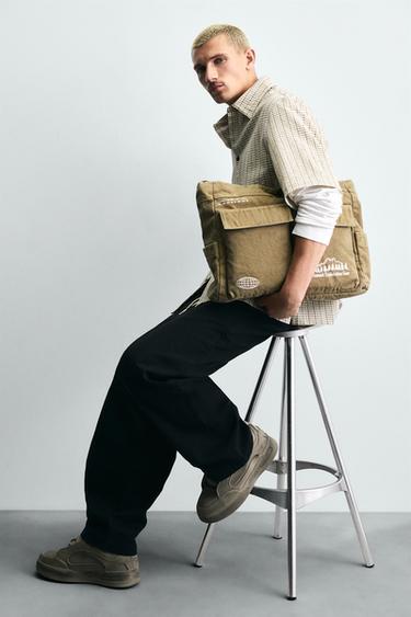BOLSO DE HOMBRO TEJIDO - Marrón de Zara