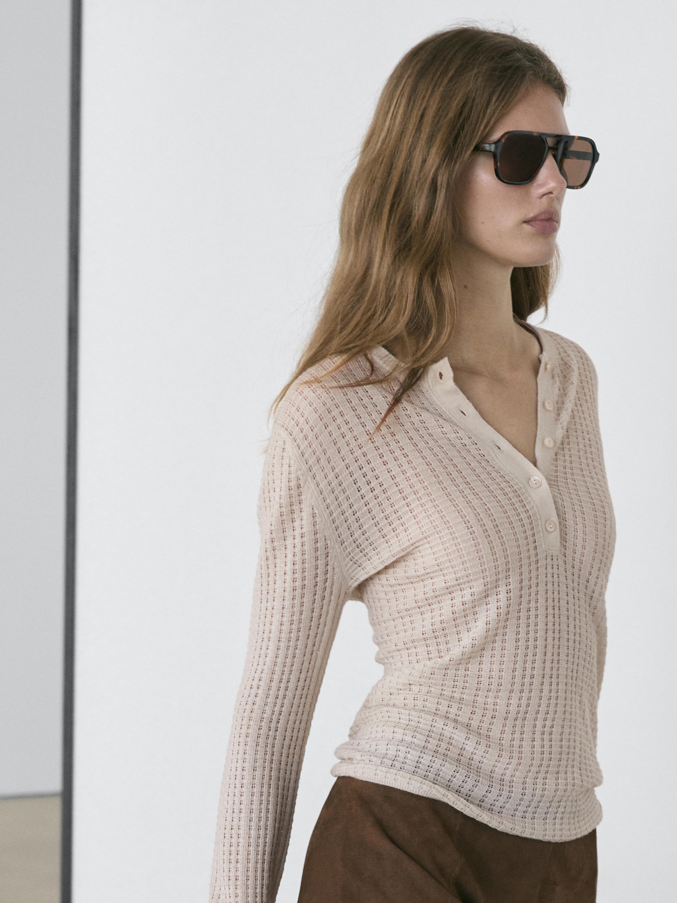 Pull laine en maille ajourée à col tunisien