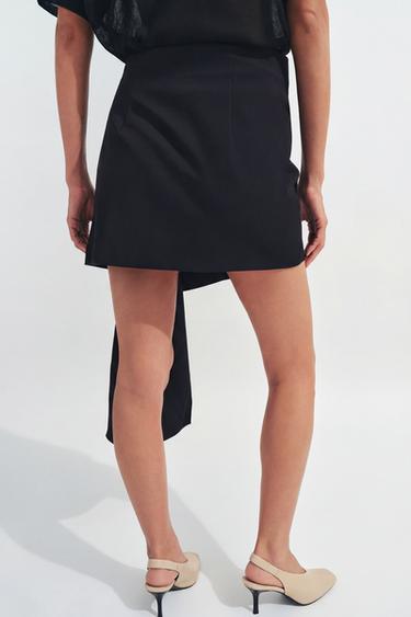 ZW COLLECTION ASYMMETRIC SHORT SKIRT - Black by Zara