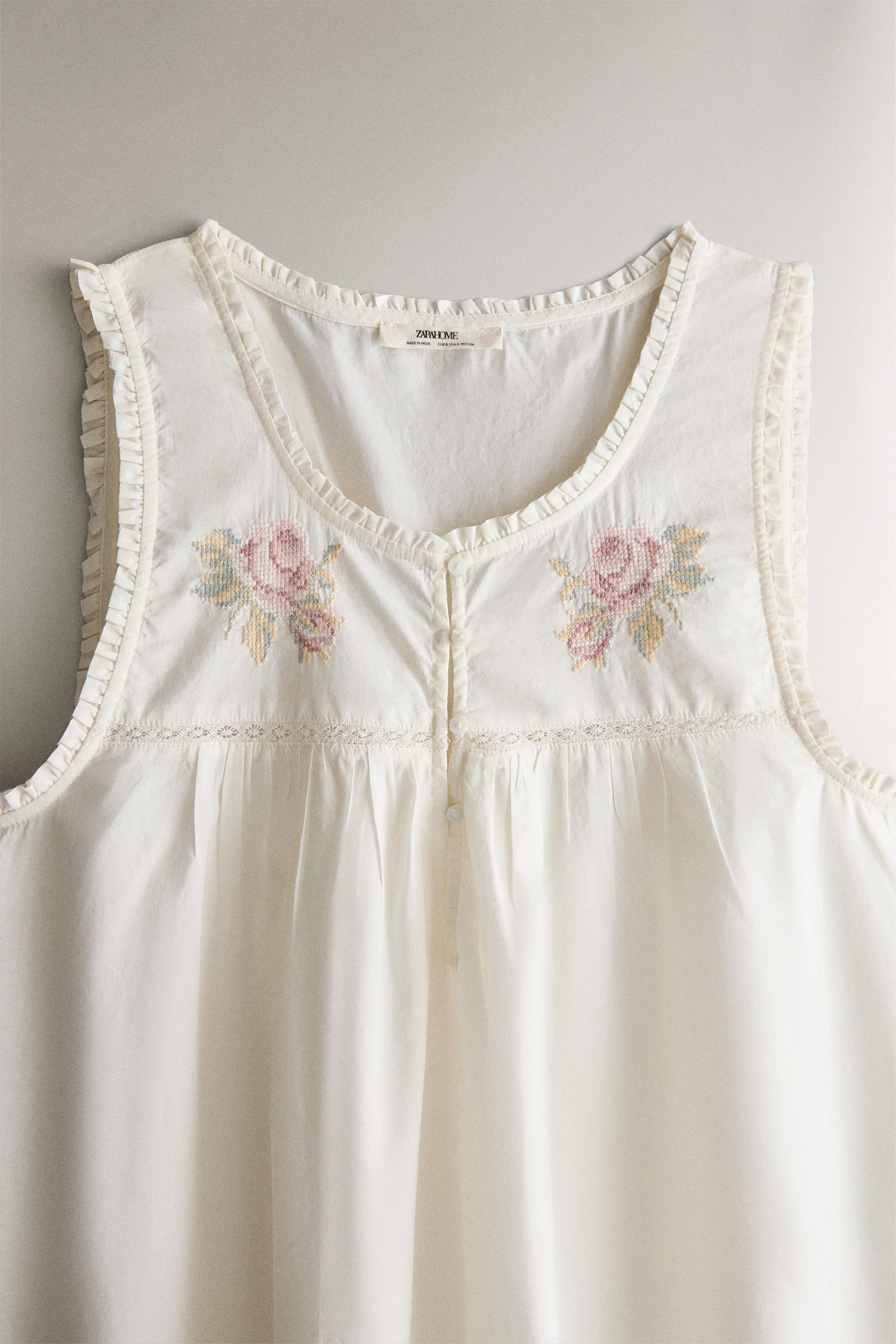 EMBROIDERED COTTON NIGHTGOWN — Oyster-white