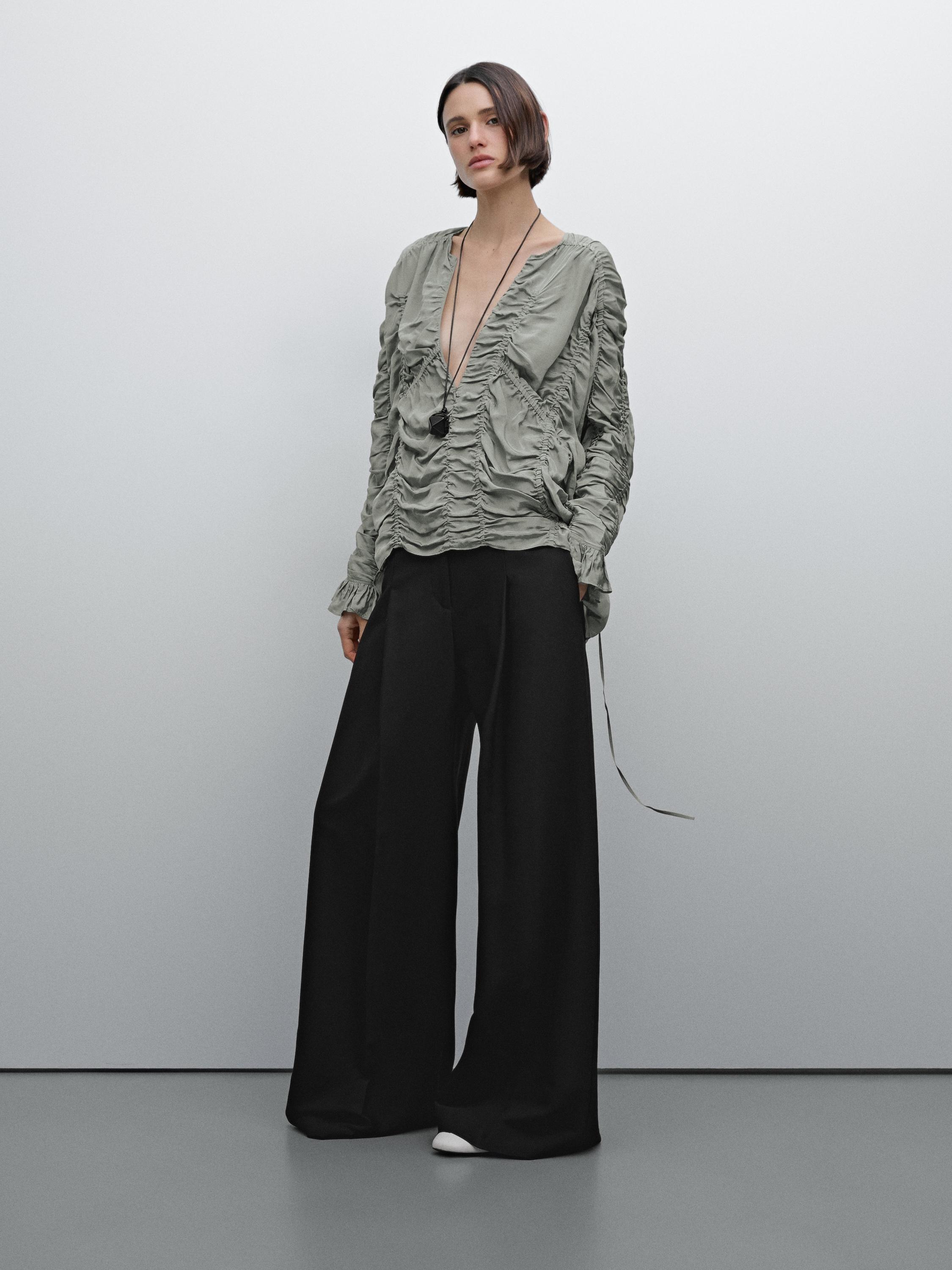 【★超目玉】 blouse Flowing with ZARA | Green - Studio - detail gathered トップス
