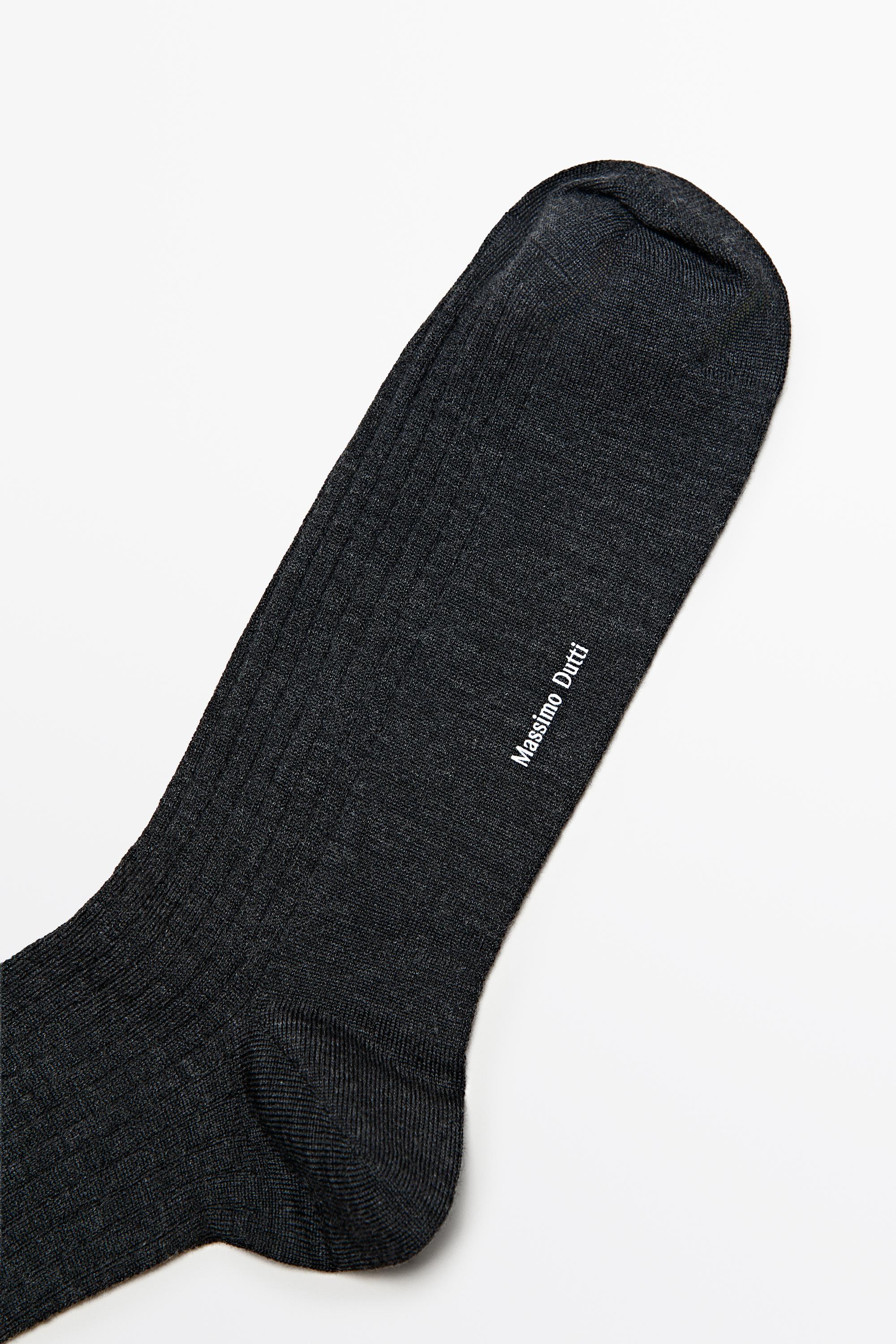 Ribbed dress socks