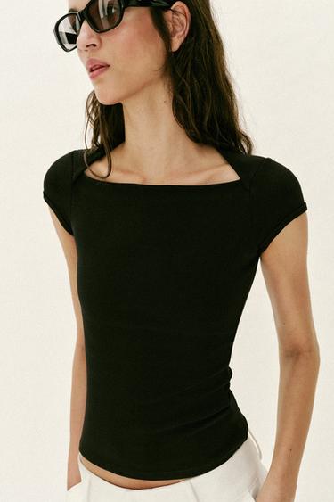 SQUARE NECK T-SHIRT - Black by Zara