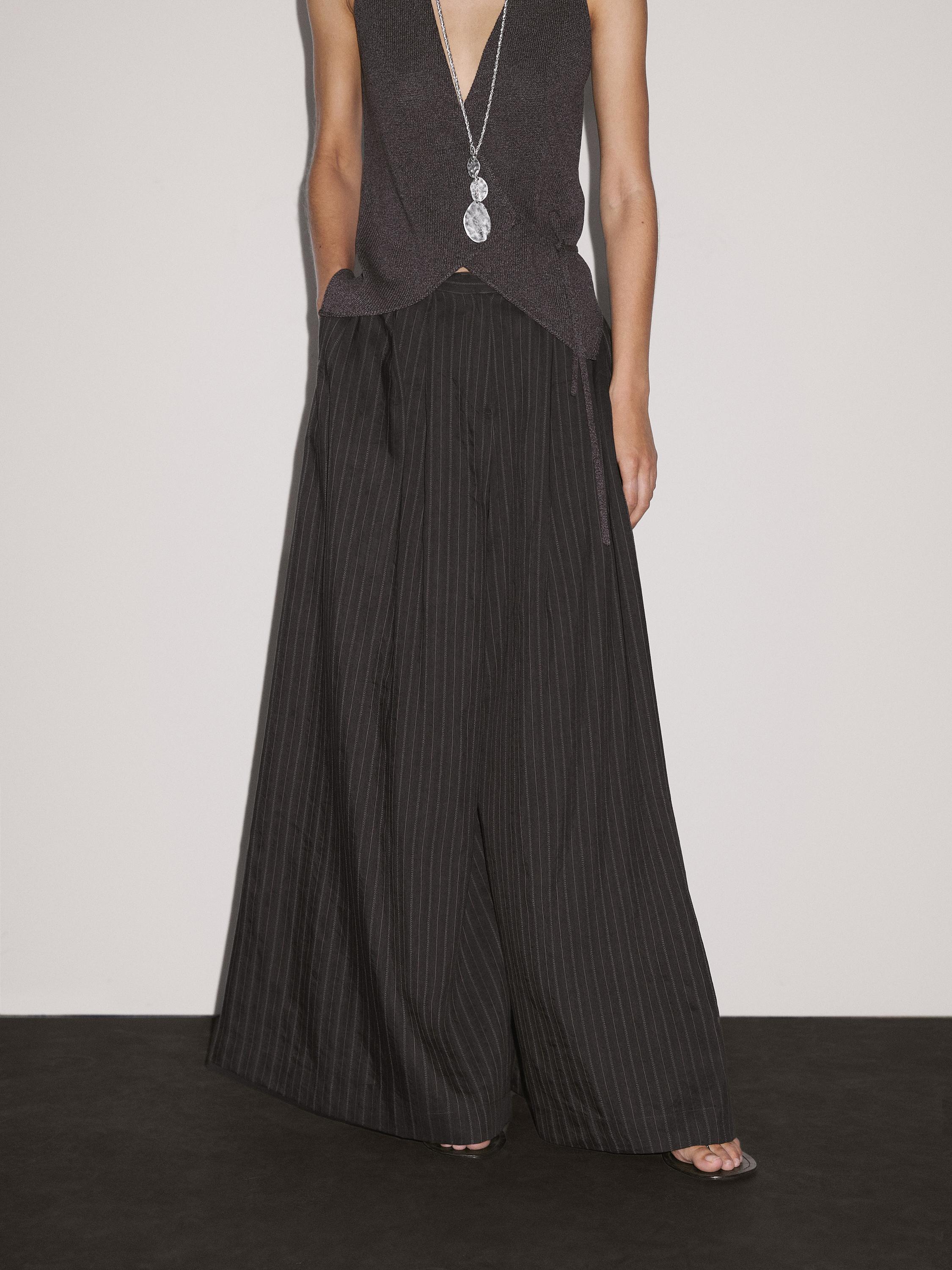 Wide-leg trousers with triple dart detail