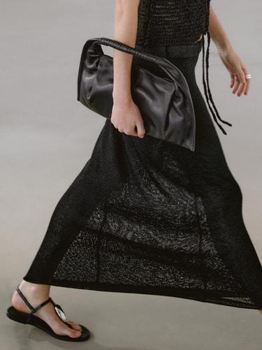 Falda midi punto calado - Negro de Zara