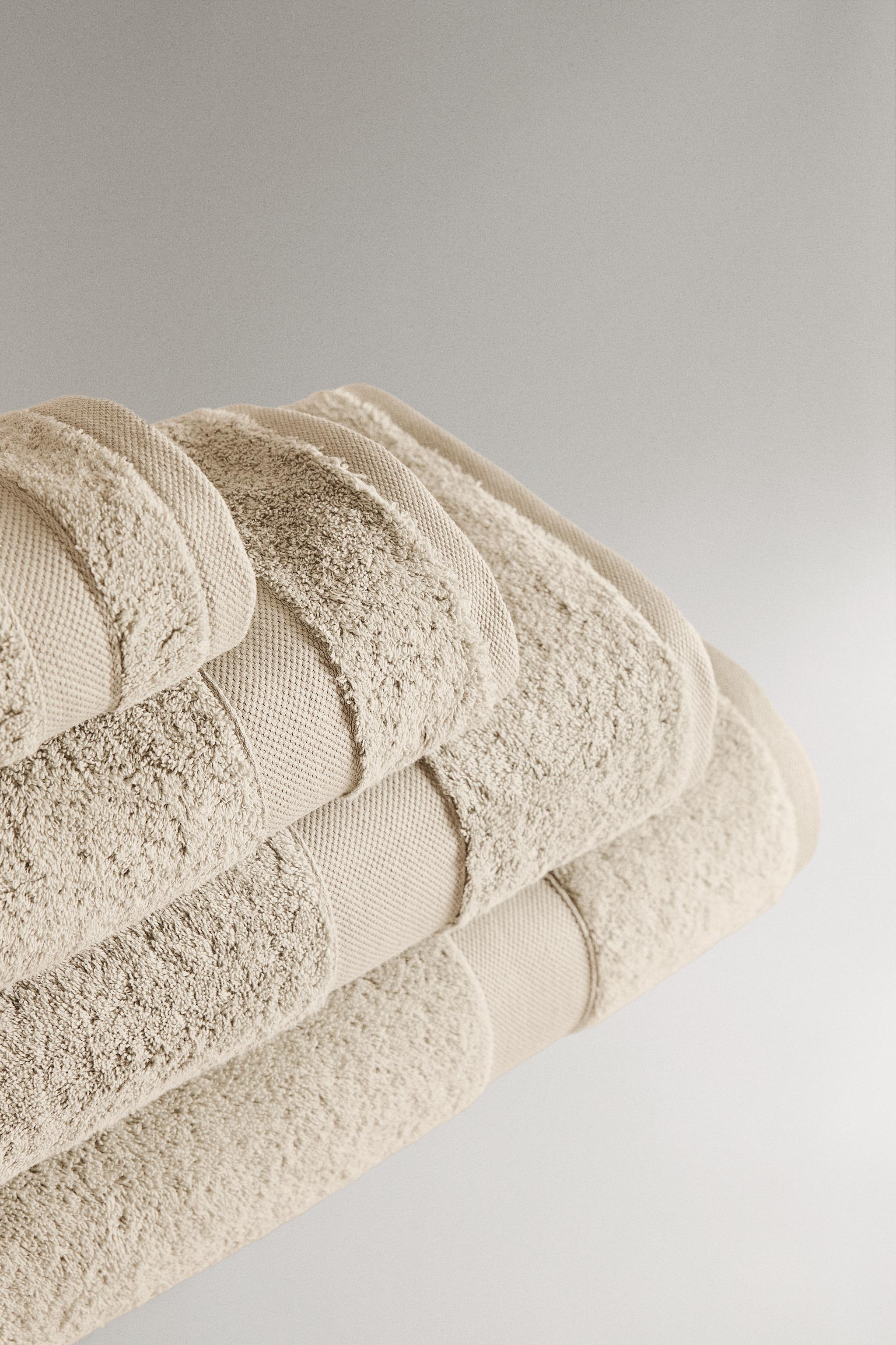 PREMIUM COTTON BATH TOWEL (600 GSM) — Ivory
