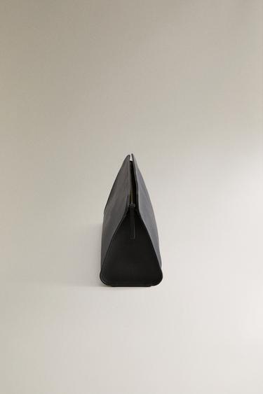 TROUSSE DE TOILETTE CUIR - Noir de Zara - Image 2