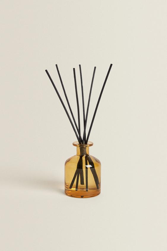 (250 ML) DIFUSOR DE AMBIENTE COM VARETAS WHITE LOTUS - Vermelho-forte da Zara - Imagem 0