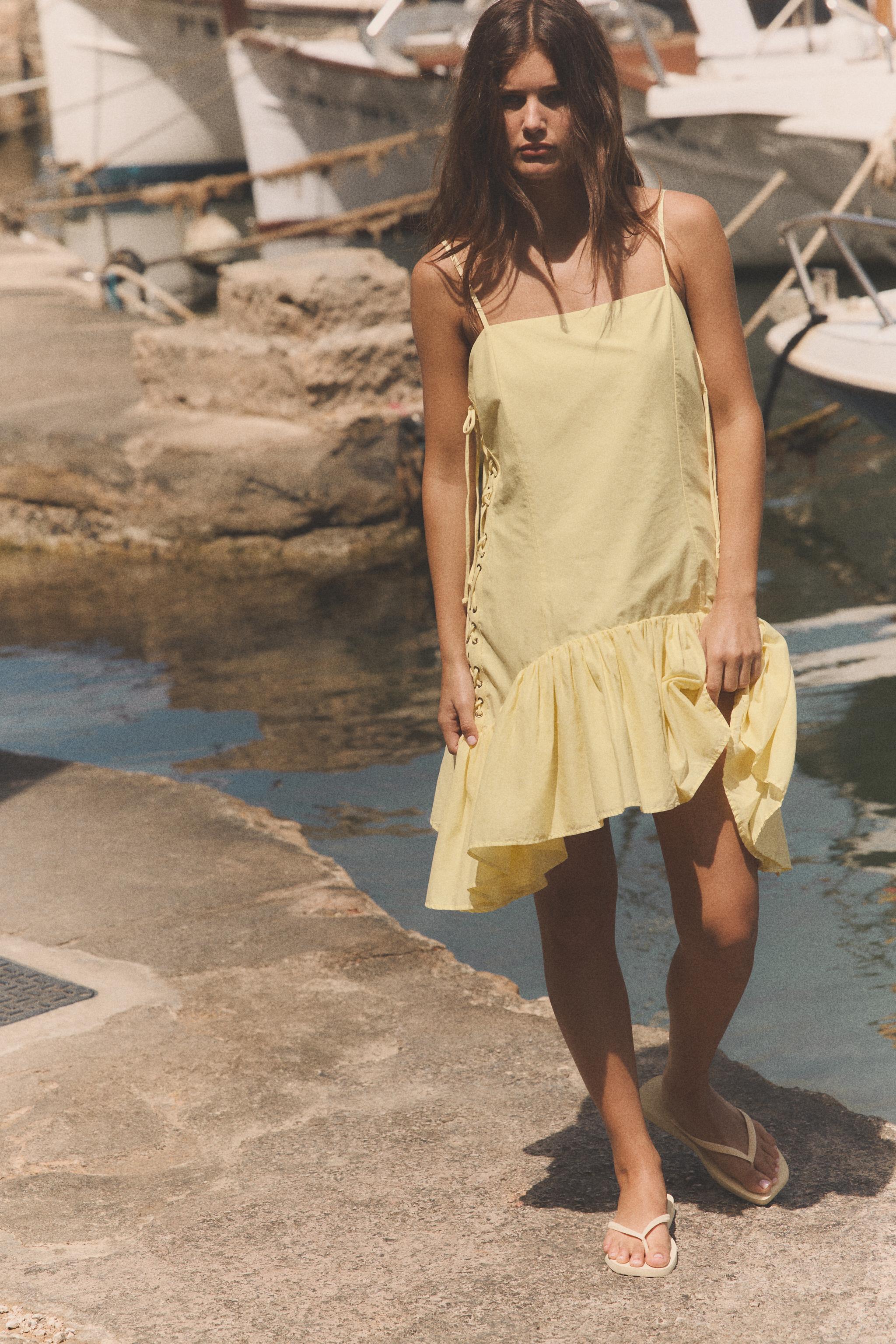 POPLIN DRESS WITH LACE-UP RUFFLES — Light yellow