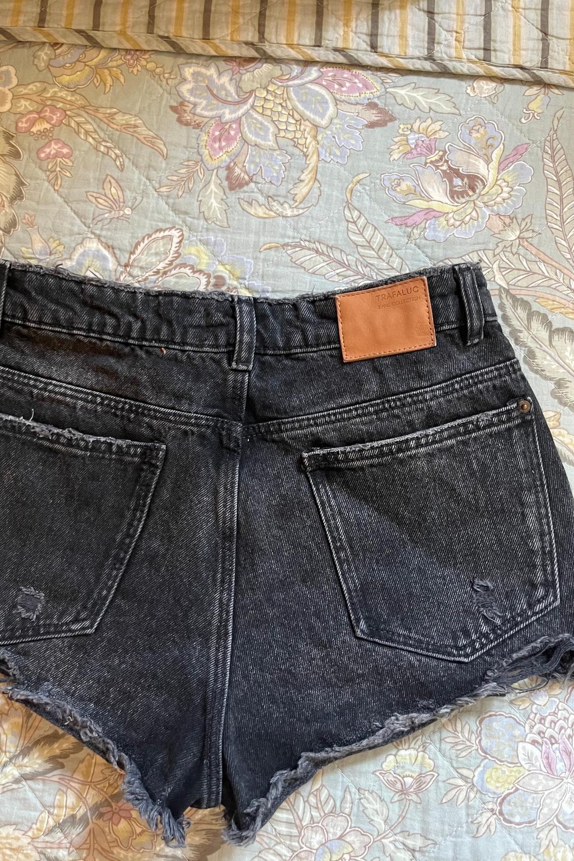 RIPPED DENIM SHORTS - Image 2