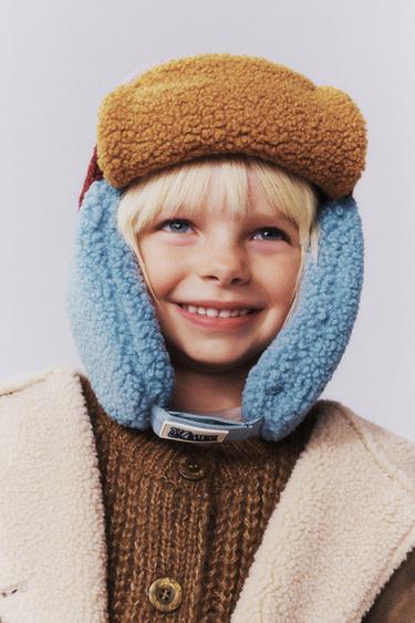 МНОГОЦВЕТНАЯ КЕПКА ИЗ ИСКУССТВЕННОЙ ОВЧИНЫ — ЛИЛОВЫЙ от Zara