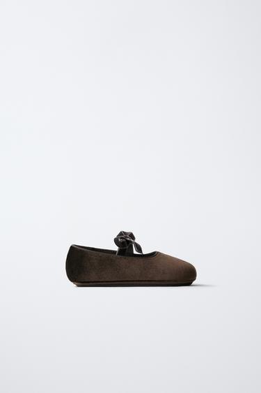 БАЛЕТКИ С БАНТОМ — КОРИЧНЕВЫЙ от Zara