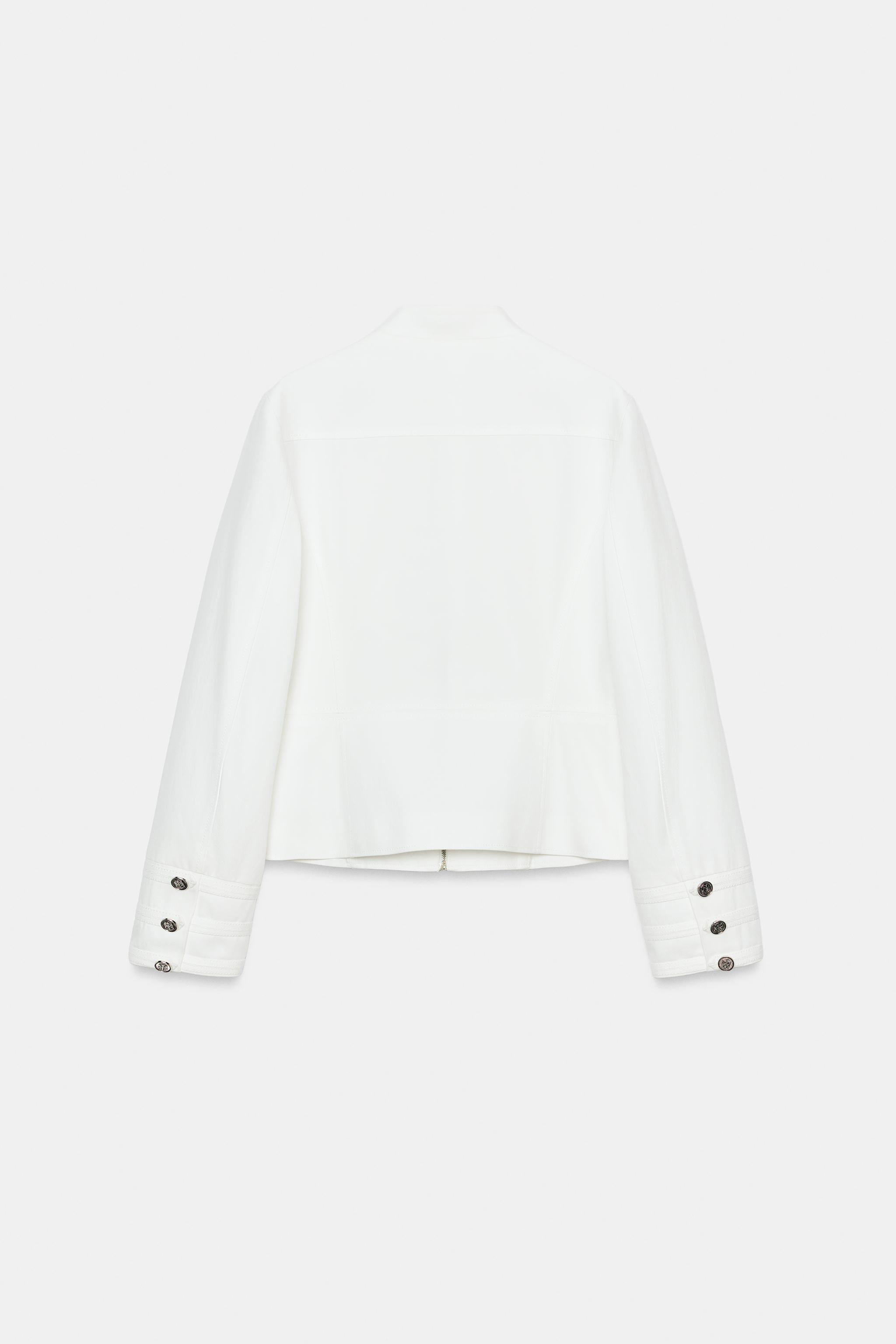 BUTTONED HIGH NECK BLAZER