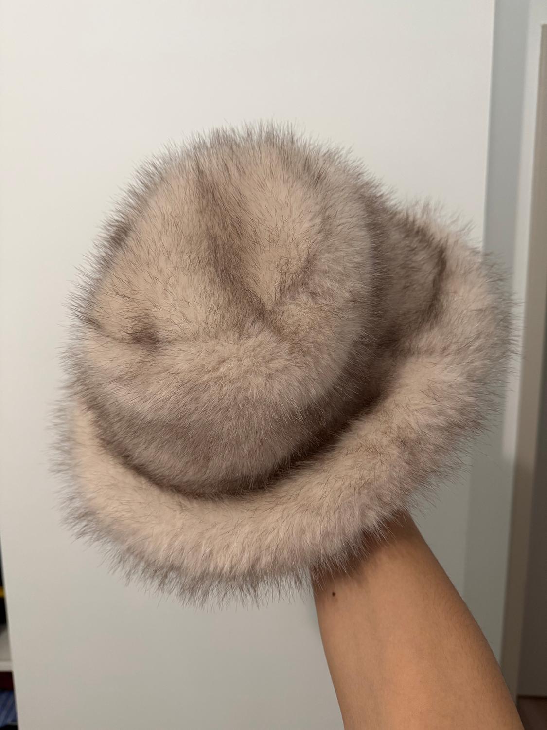 FAUX FUR HAT - Image 2