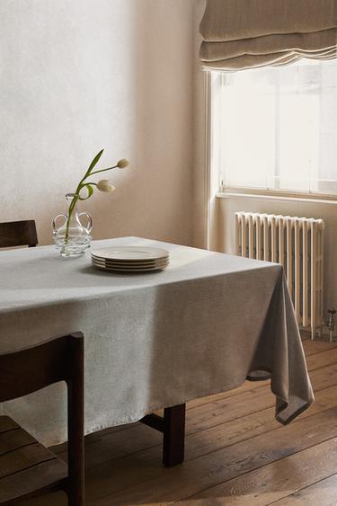 Zara Gri - DALGALI KENARLI MASA ÖRTÜSÜ