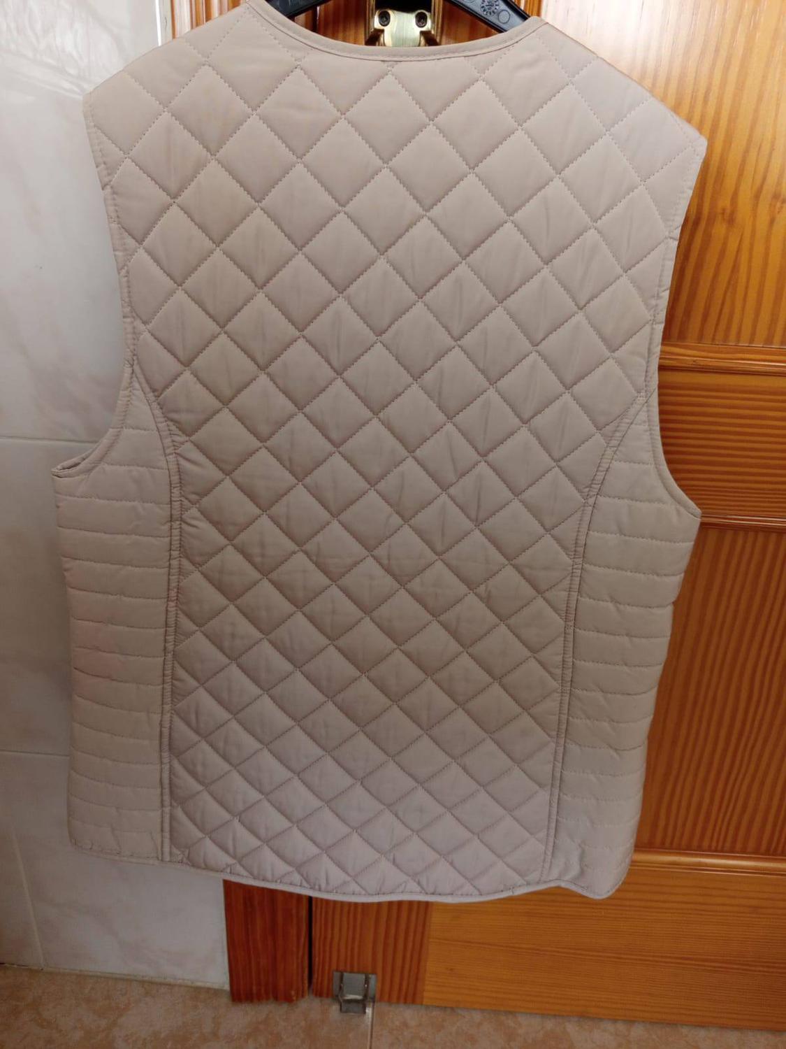 CHALECO ACOLCHADO BEIGE - Image 2