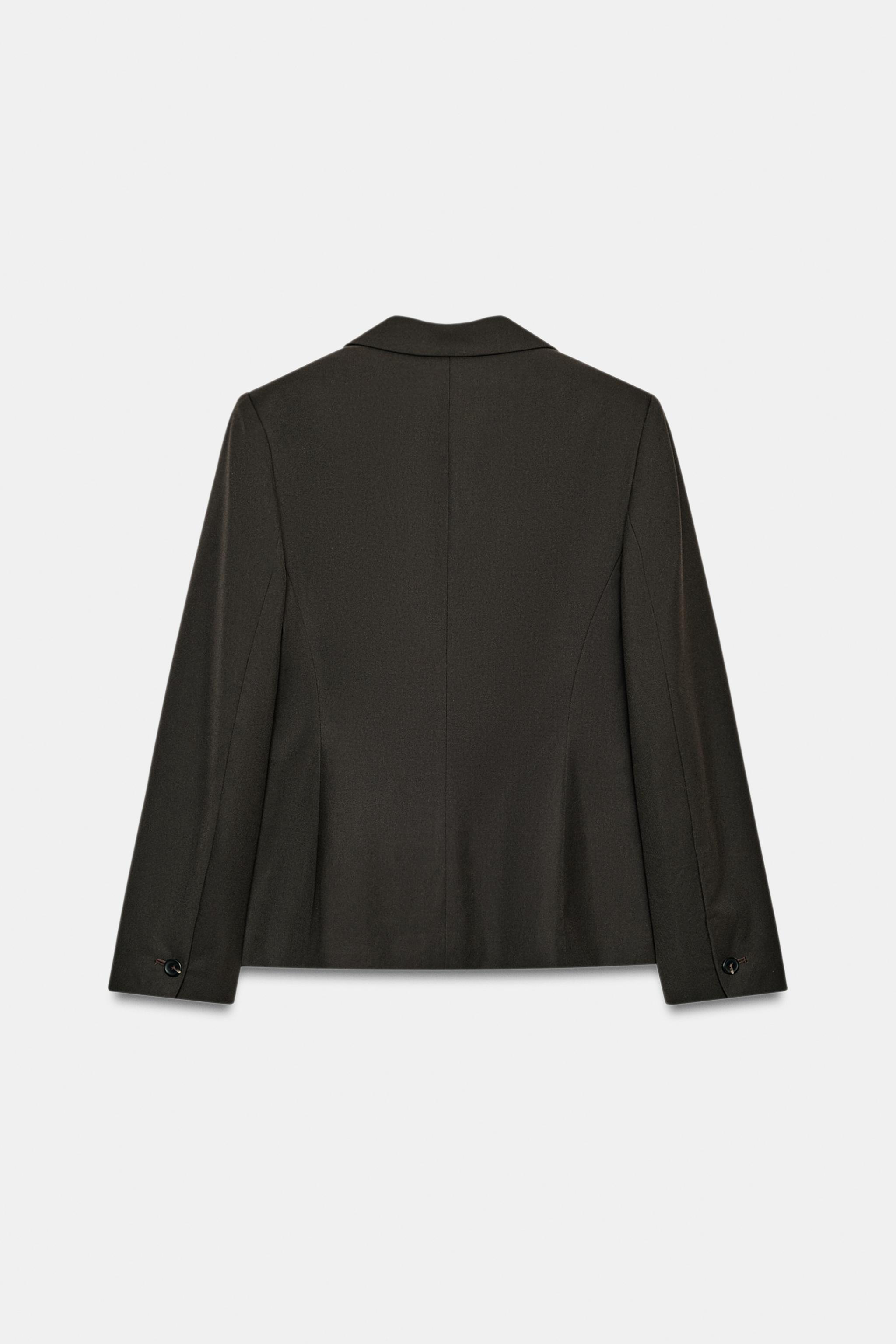 VESTE AJUSTÉE À ÉPAULETTES