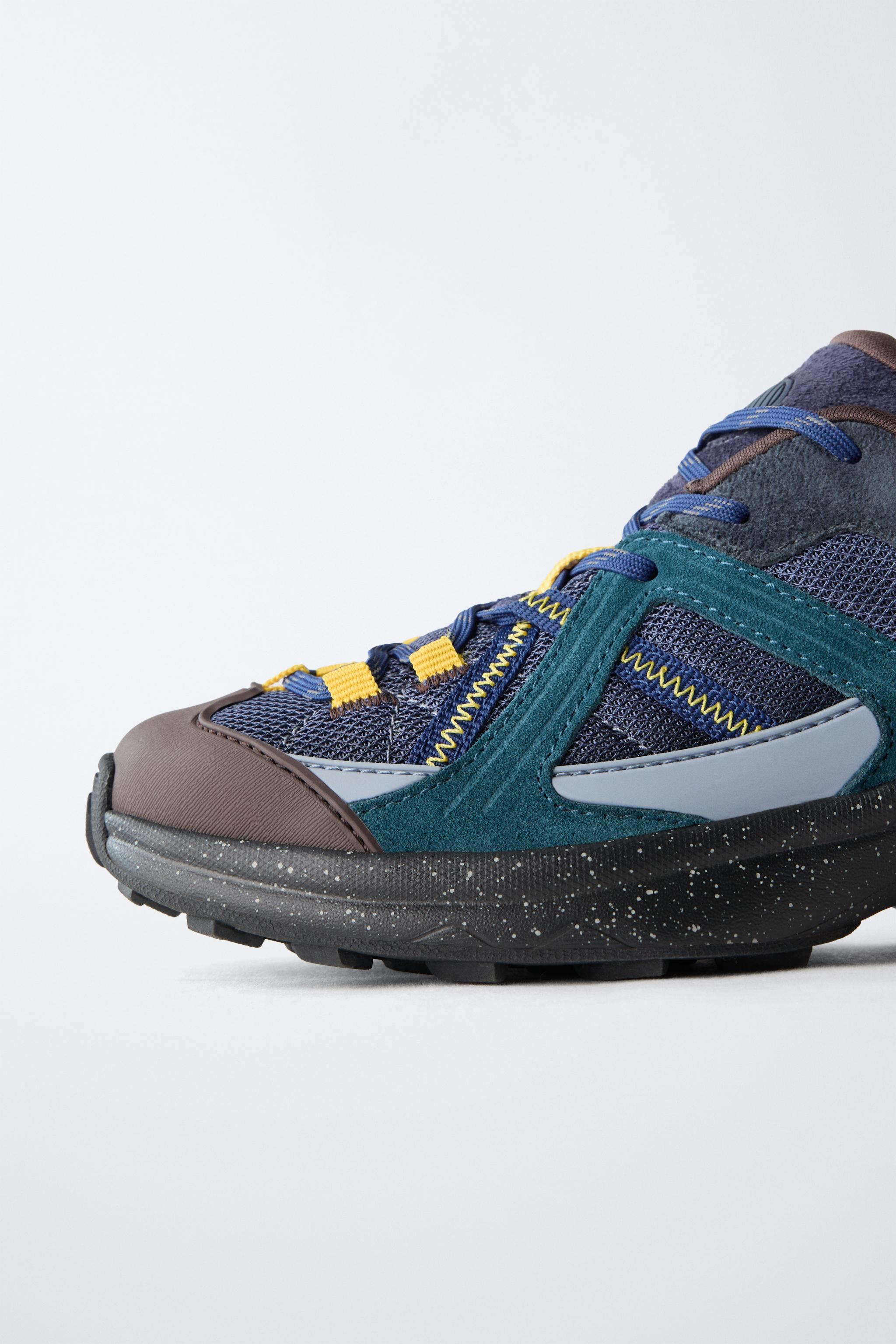 OUTDOOR SNEAKERS