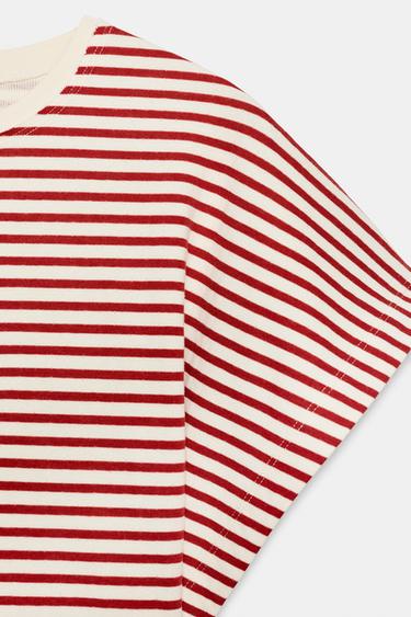 T-SHIRT AJUSTÉ À RAYURES - Rayure rouge de Zara - Image 8