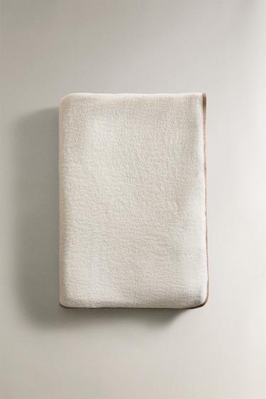 CASHMERE THROW - Ecru by Zara - Image 3
