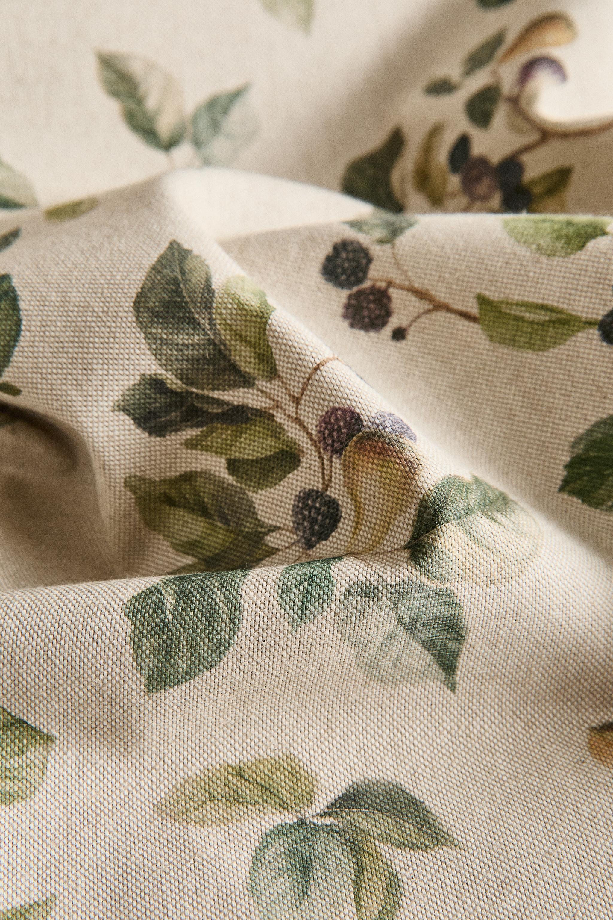 FRUIT PRINT TABLE RUNNER