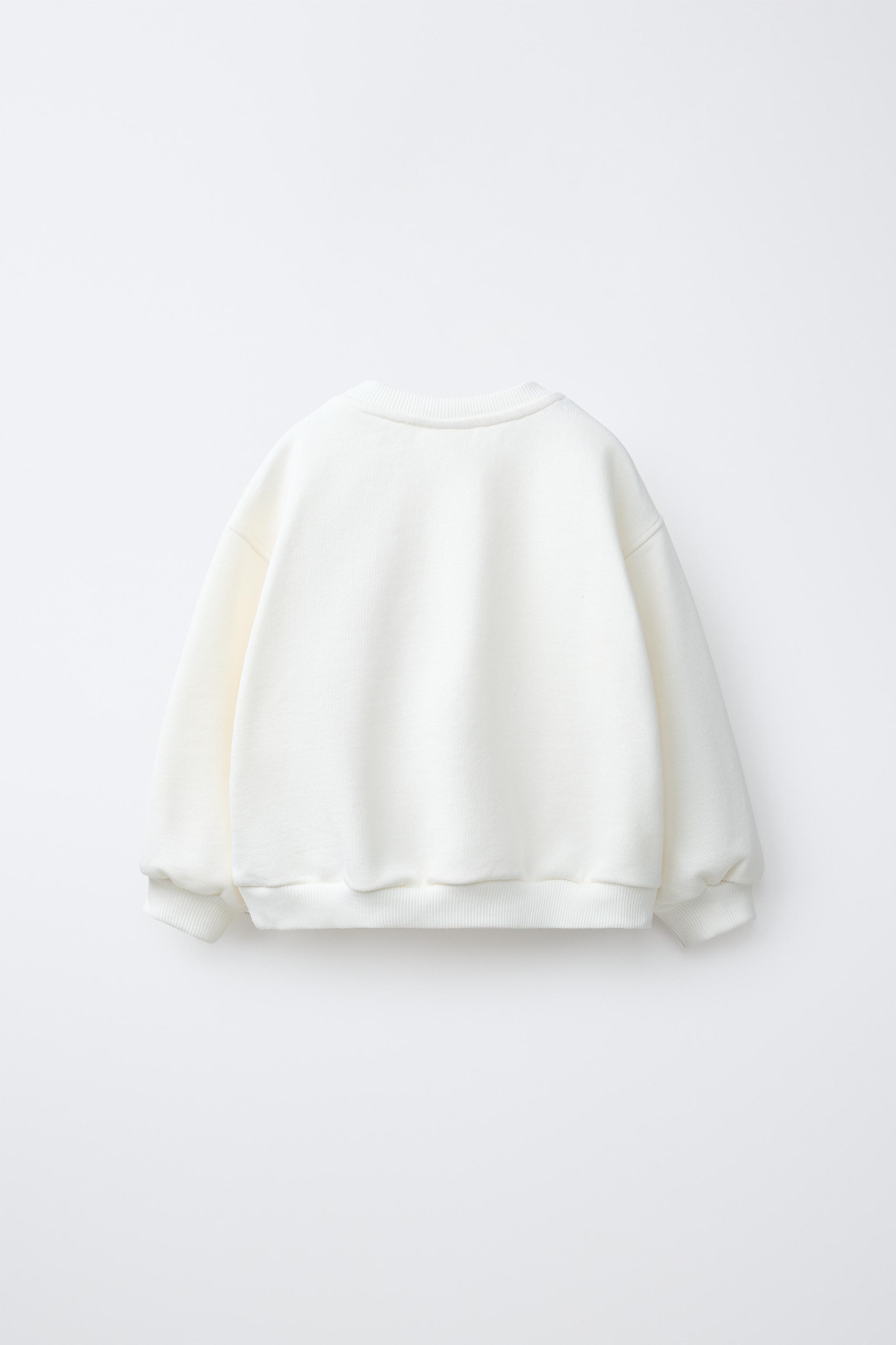 STRIPED HEART PATCH SWEATSHIRT