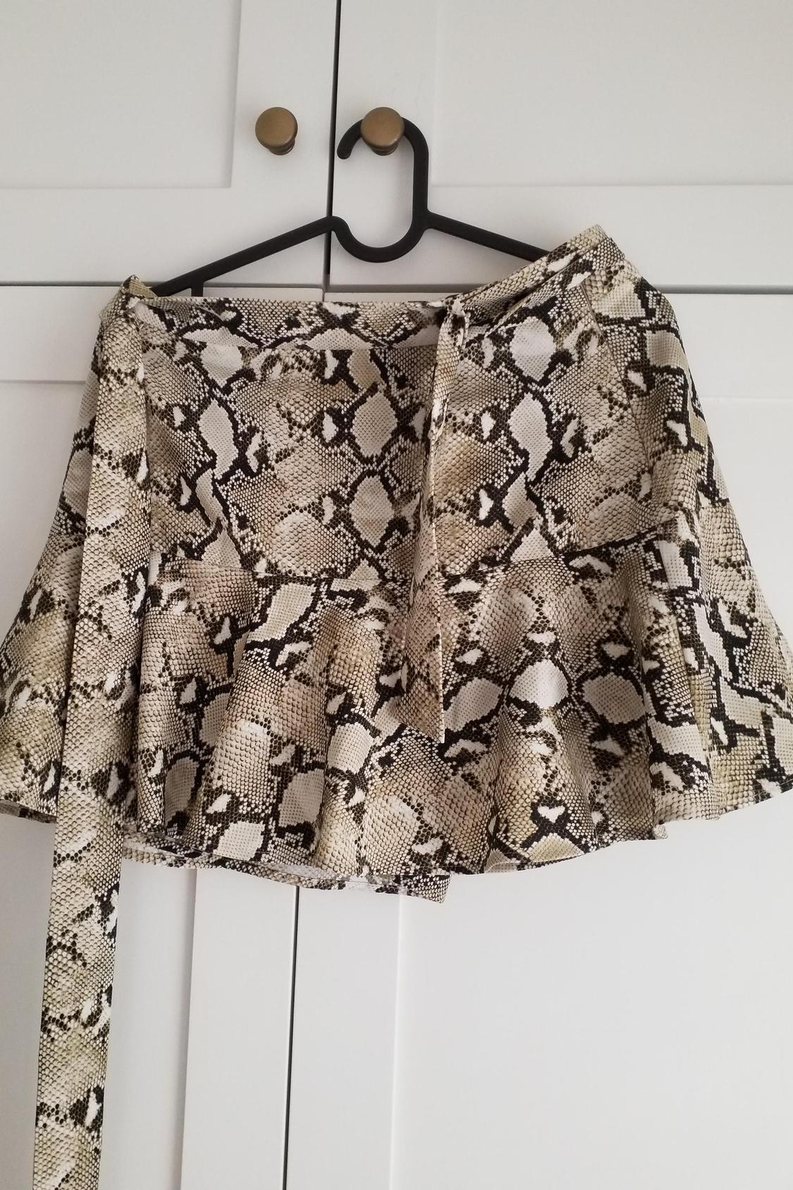 ANIMAL PRINT BERMUDA SHORTS - Image 3