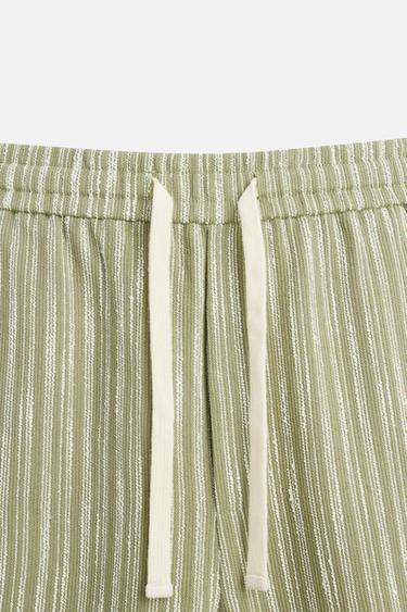 TEXTURED BERMUDA SHORTS - Light green by Zara - Image 8
