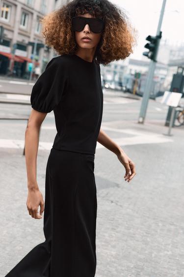 TOP À MANCHES BOUFFANTES - Noir de Zara - Image 2
