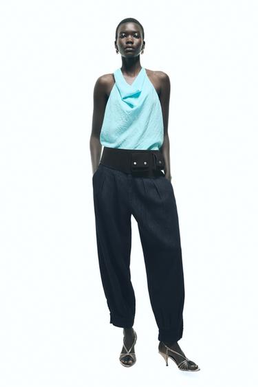 TOP FLUIDO HALTER - Turquesa de Zara