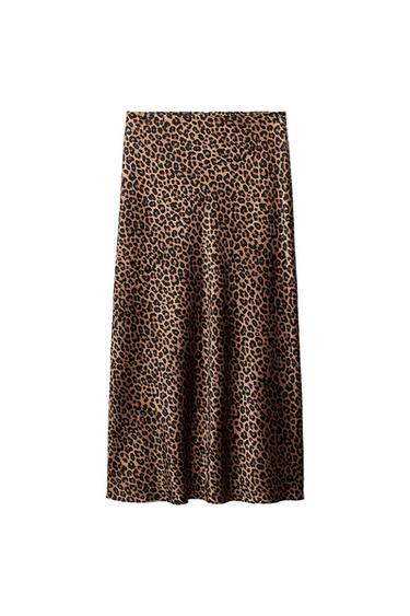 Midi skirt with leopard print in brown and black tones on a white background. Flowy and elegant design.