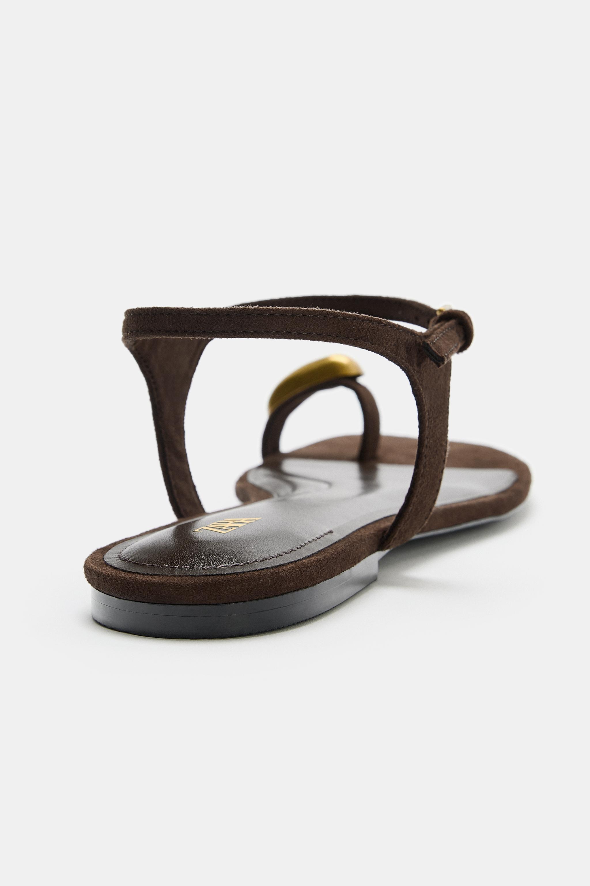 METALLIC DETAIL SANDALS