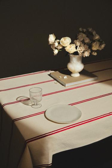 BRODERET DUG MED DOBBELT STRIBE - råhvid/rød fra Zara