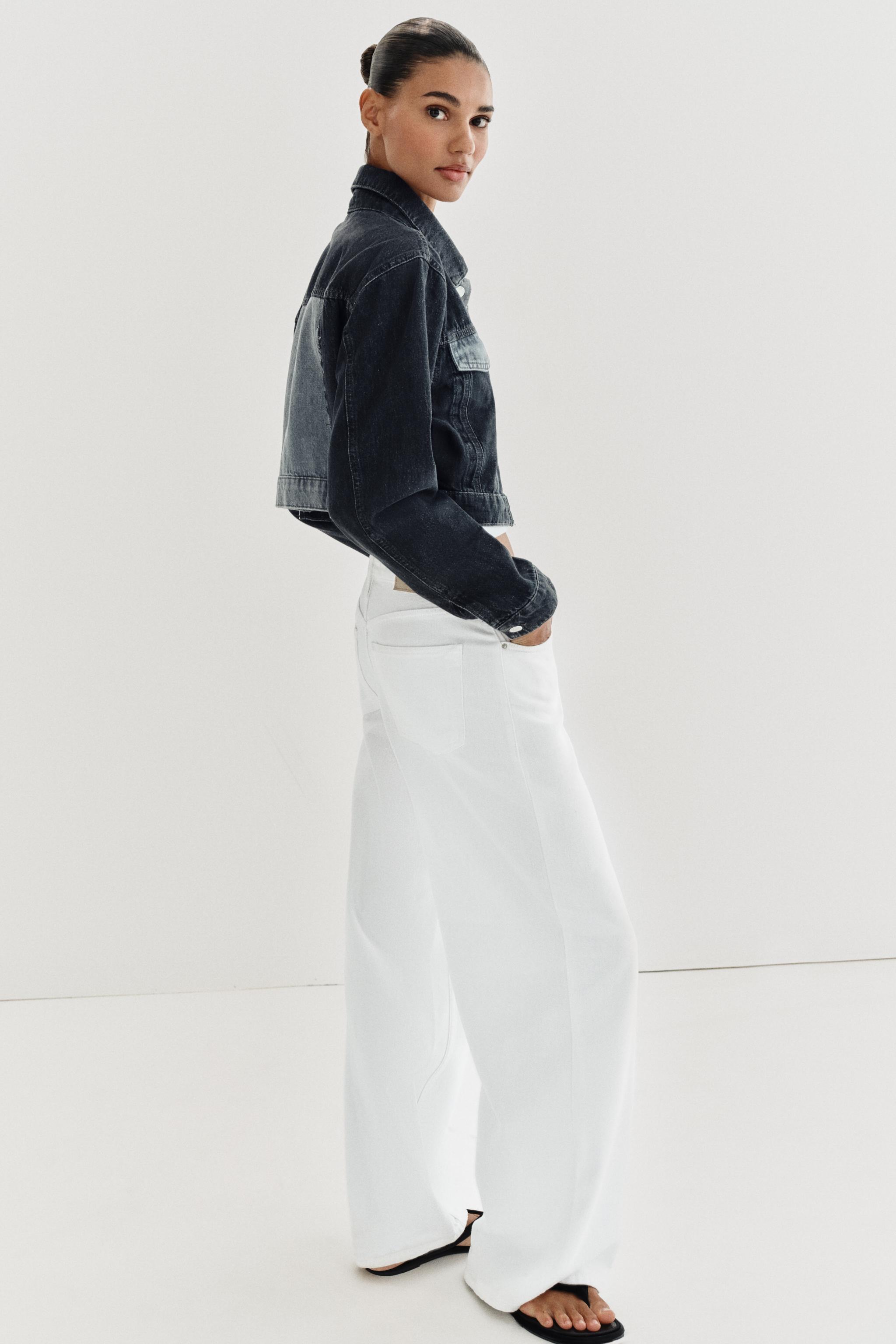 BLOUSON COURT EN DENIM Z1975 AVEC CONTRASTE