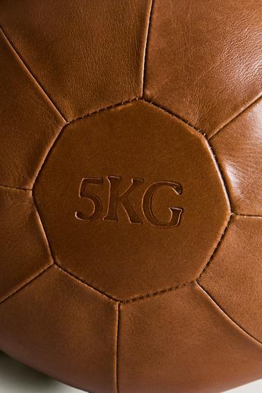 MEDICINE BALL SPORT CUIR - Marron de Zara - Image 3