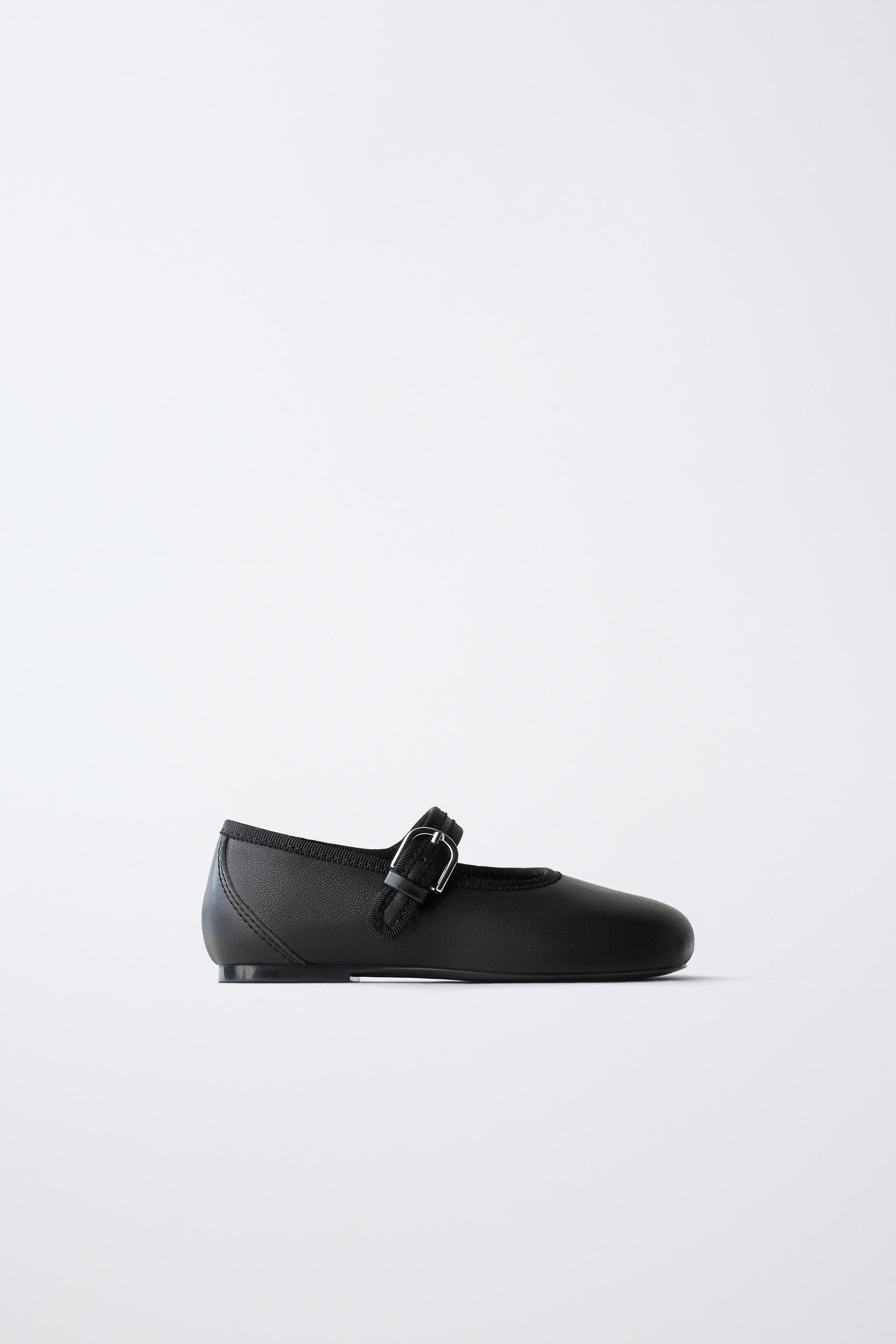 LEATHER BUCKLE BALLET FLATS — Black
