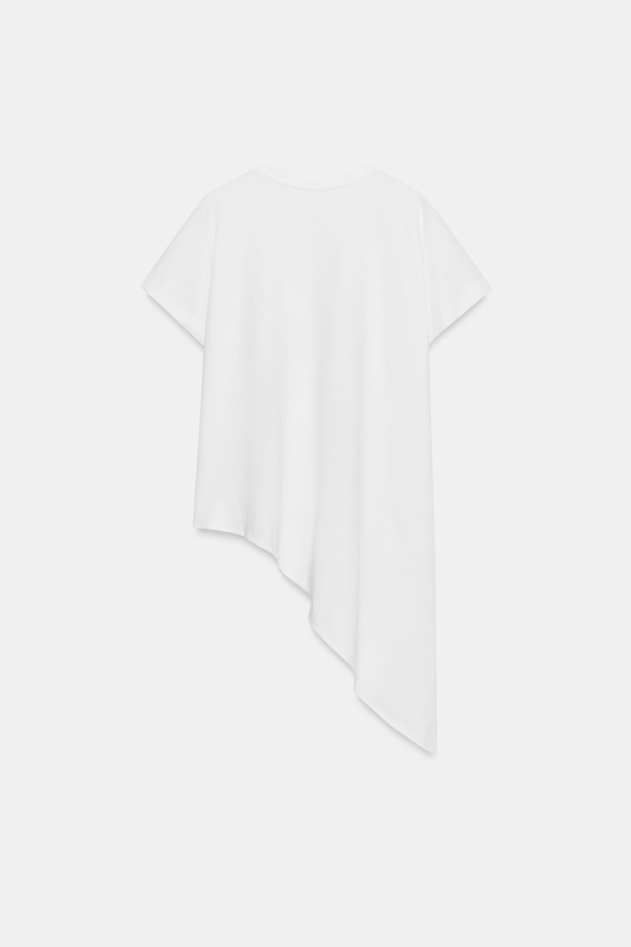 T-SHIRT ASYMÉTRIQUE À MANCHES COURTES