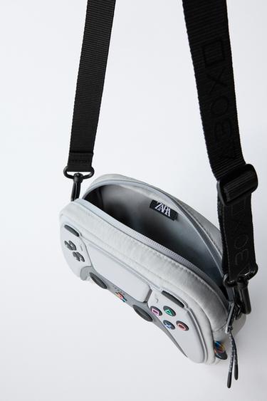 PLAYSTATION ™ 30TH ANNIVERSARY CROSSBODY BAG - Grey by Zara - Image 3