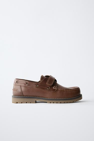 LEATHER BOAT SHOES - Brown by Zara